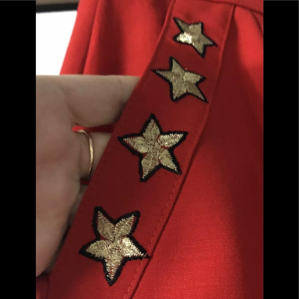 Lydia Shorts Embroidered Stars🌟 🌟🌟Rhinestone - Picture 3 of 12
